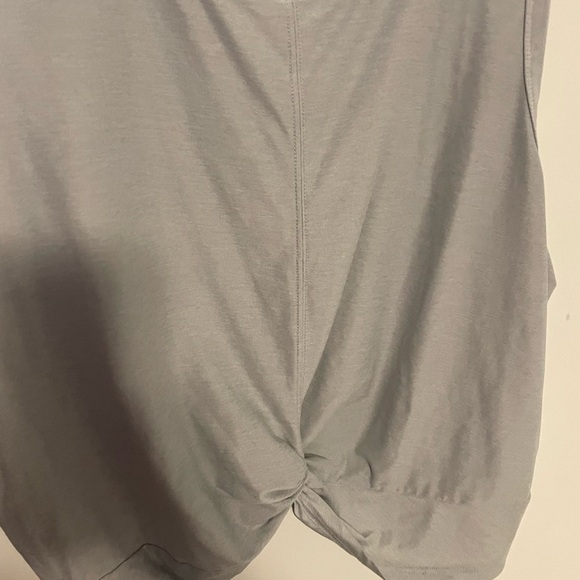 Old Navy Light Gray Women's Tank Top - Picture 2 of 4